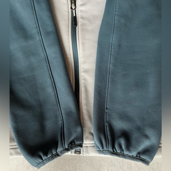 The North Face Men's M Softshell Jacket - Picture 10 of 13